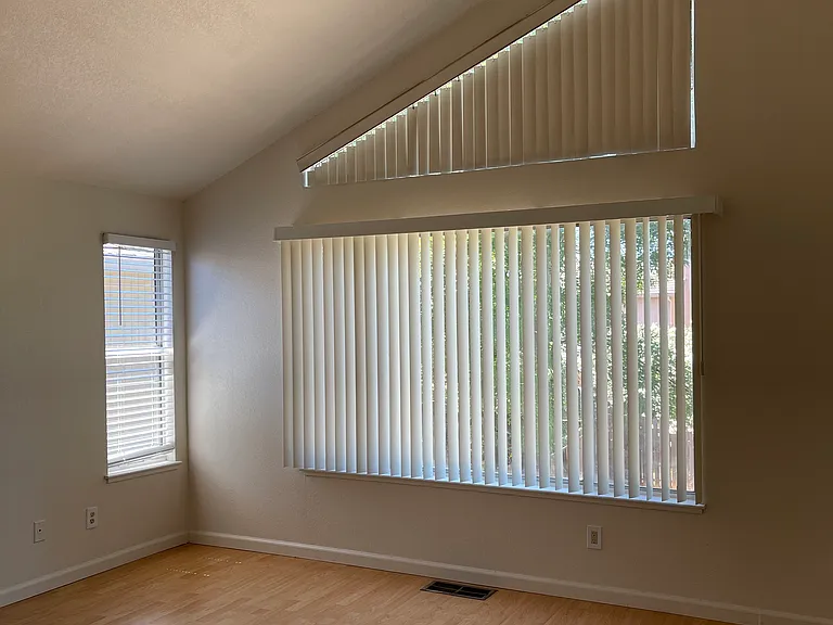 8795 Deer Creek Cir — Photo 10