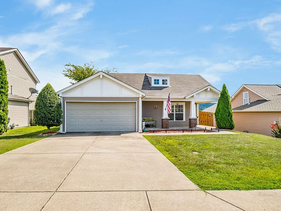 3637 Crossbrooke Dr