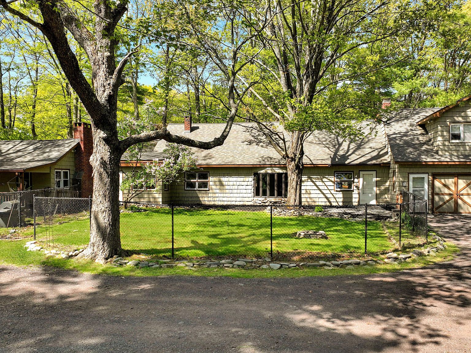 351 Sawkill Rd, Milford, PA 18337 Zillow