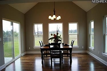 4th image of 2961 Fawn Lake Dr