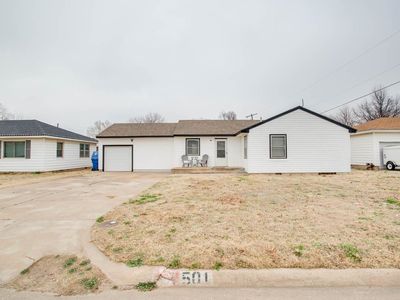 501 S Hoover St, Enid, OK, 73703