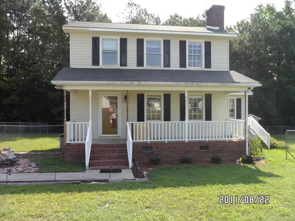 106 Pear Tree Ln, Clayton, NC 27520