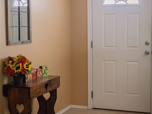 4th image of 141 Mirabelle Cir