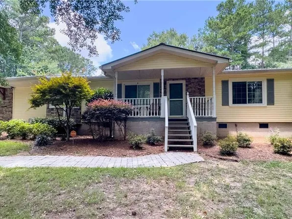 90 Howard Rd, Senoia, GA 30276