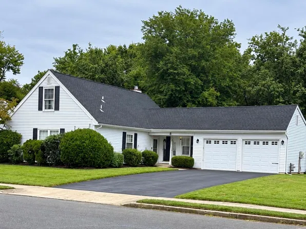 8 Appletree Road, Howell, NJ 07731