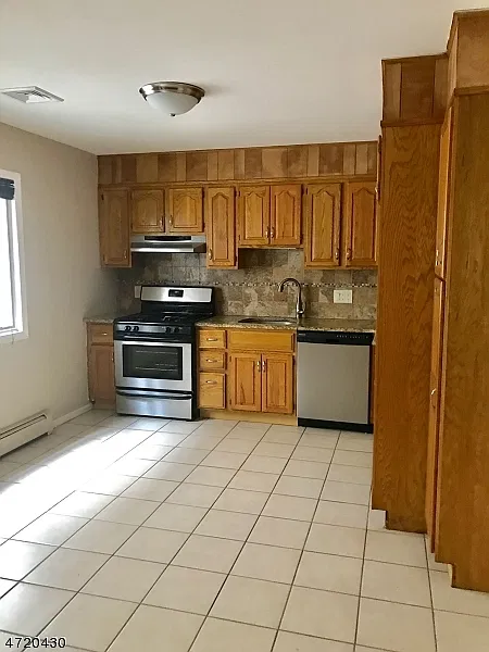 416 Broad St #3
