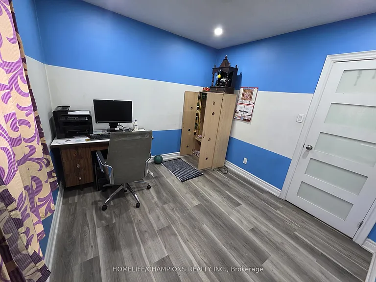 701 N Brimorton Dr NE — Photo 21