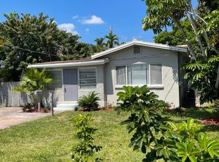 1635 NE 12th Ter, Hallandale, FL 33009