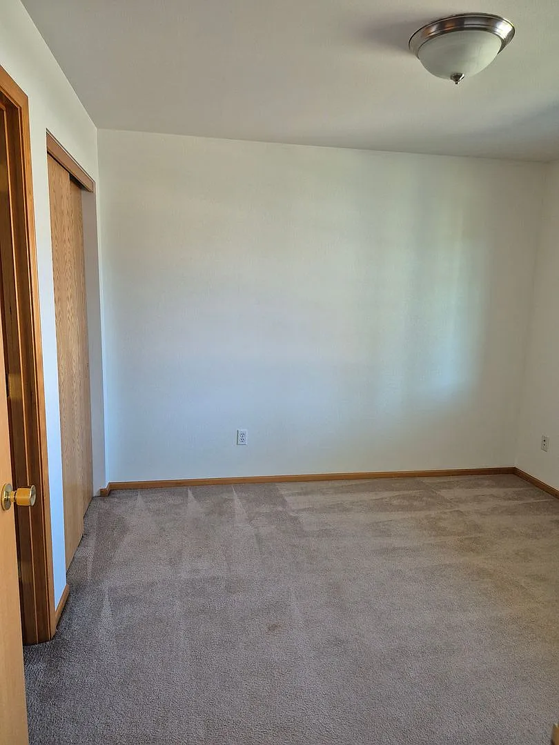 Cute Cottage in 55+ Community! — Photo 4