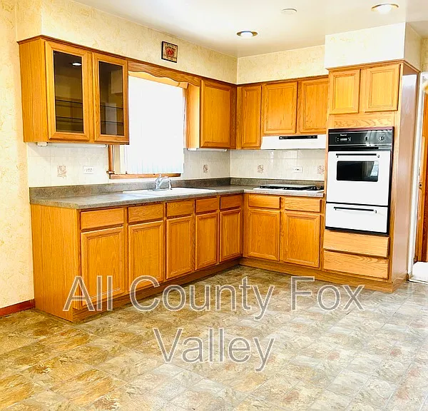 14518 S Hoxie Ave — Photo 6