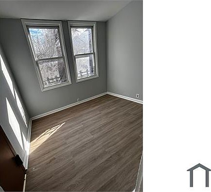 1st image of 32 Van Cortlandt Park Ave