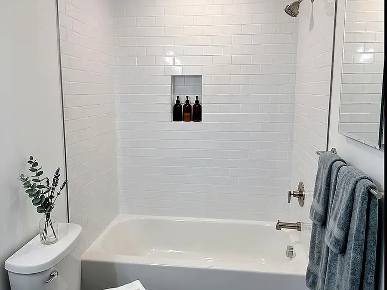 416 Catherine St — Photo 13