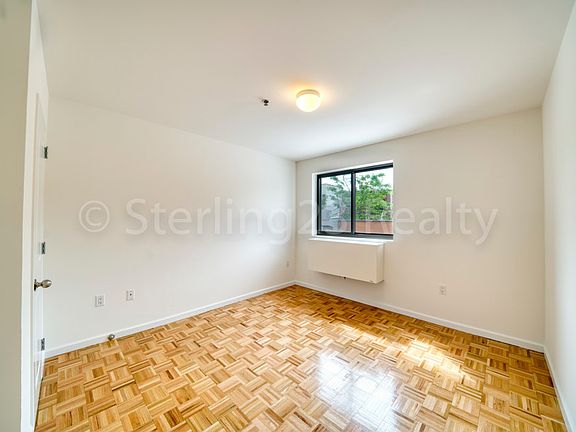 3rd image of 31-32 31st St #2F