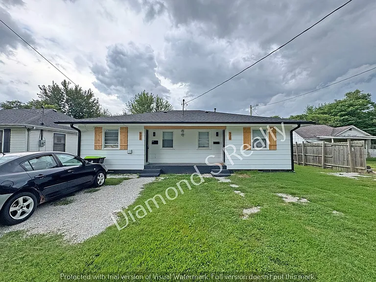 Park Duplex, Spfd — Photo 1