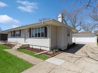 285 Gray Ave, Waukee, IA 50263