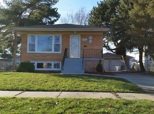 9832 S Merton Ave, Oak Lawn, IL 60453