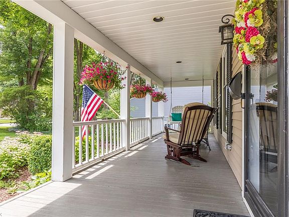 4th image of 8281 Windham Dr