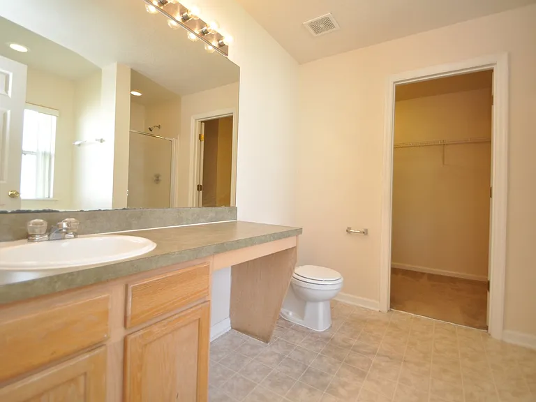 116 London Dr — Photo 21