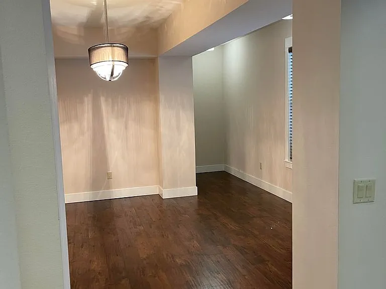 4905 S Elberon St — Photo 8