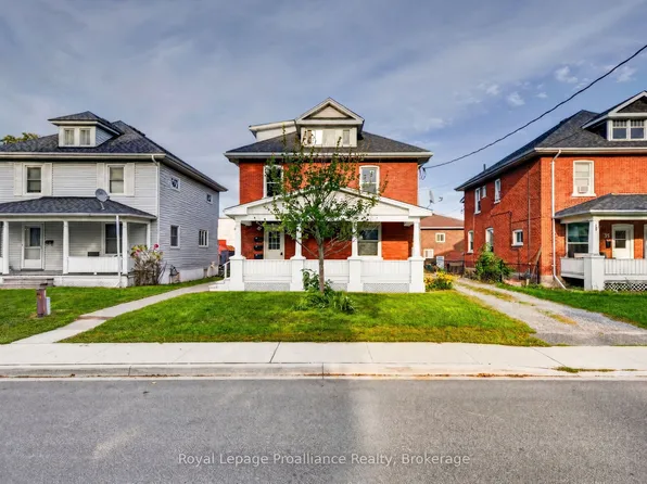 37 Lorne Ave, Quinte West, ON K8V 5B4