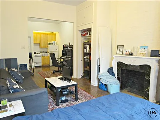 Rented by DSA Realty | media 12