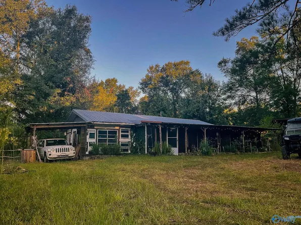 237 Marion Stough Rd, Fayette, AL 35555