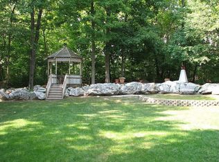 15 Plum Tree Rd, Vernon, NJ 07462