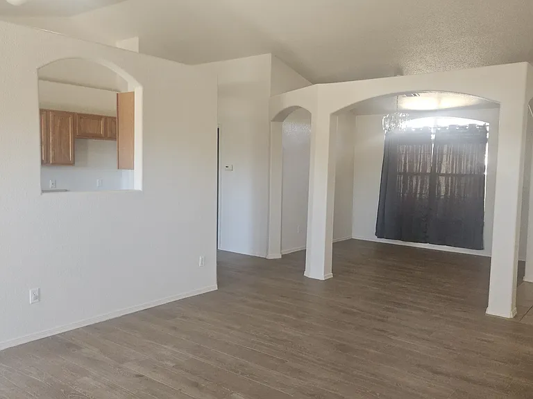5210 Cats Eye Rd — Photo 3
