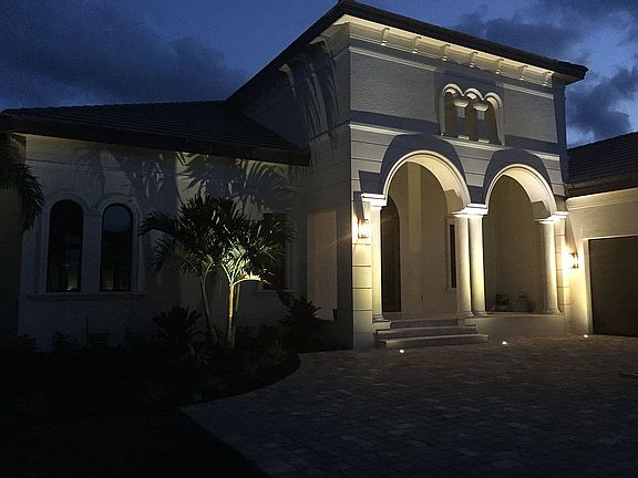 2nd image of 6910 Lakewood Isle Dr