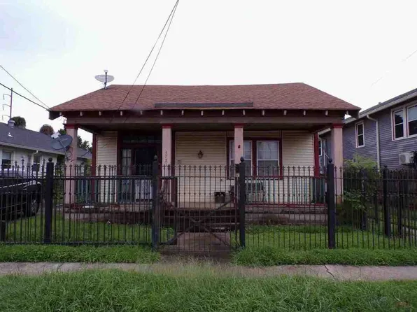4721 Baudin St, New Orleans, LA 70119