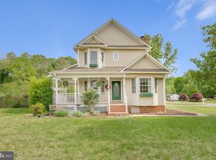23150 Lake Dr, Lexington Park, MD 20653
