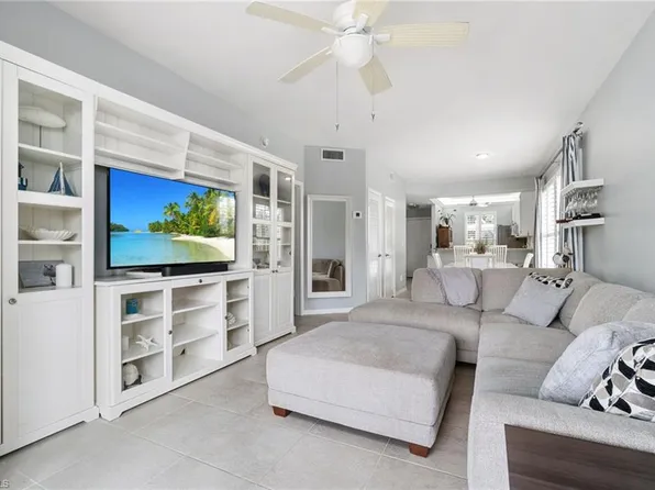 8161 Twelve Oaks CIR #511, NAPLES, FL 34113