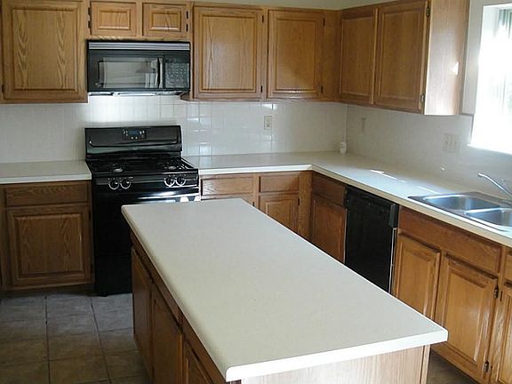 5th image of 1021 Glenview Dr