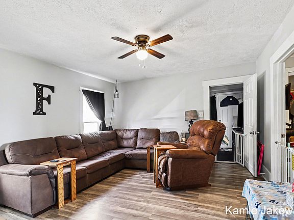 5th image of 1045 Alderman St