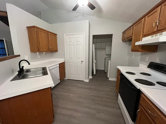 7011 Village Ln — Photo 3