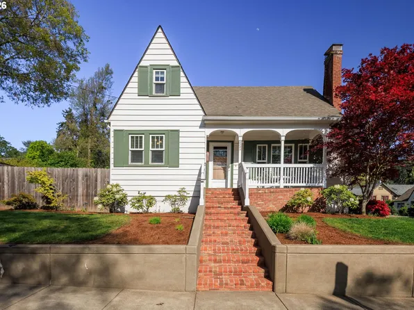 2293 Agate St, Eugene, OR 97403