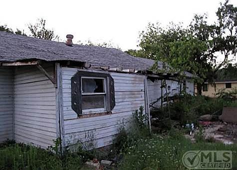 4th image of 108 South St