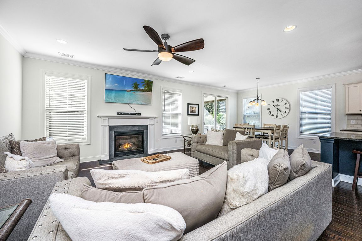 next background image