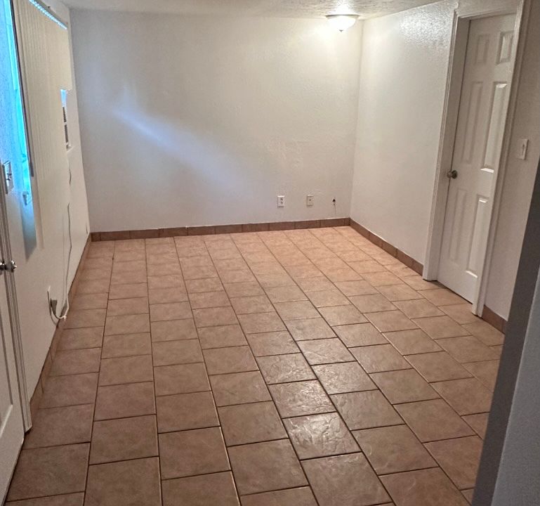 1st image of 2018 1/2 Tulare St