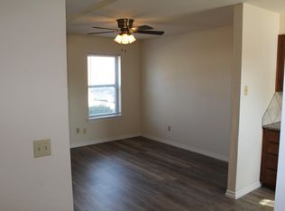 804 E Jenkins St, El Reno, OK 73036