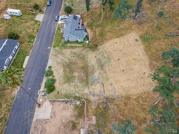 5th image of 1093 Headlands Drive