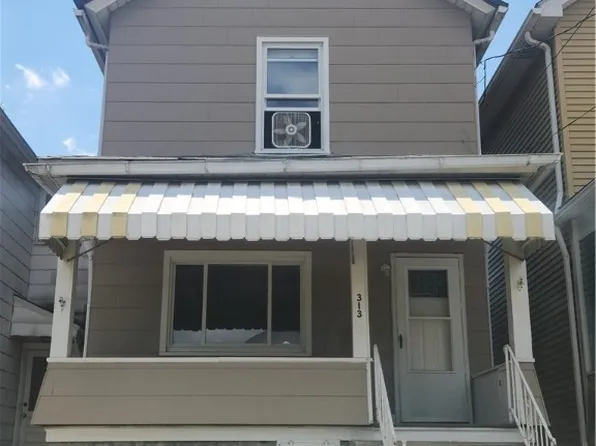 313 Emerson St, Vandergrift, PA 15690