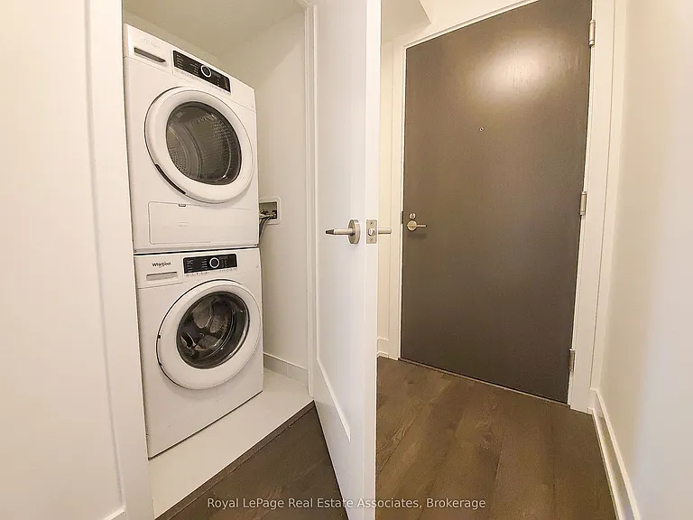 5 Mabelle Ave #1528 — Photo 8