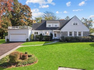 175 Lefferts Rd, Woodmere, NY 11598