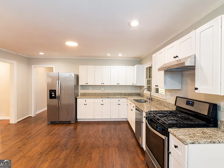 4090 Land O Lakes Dr NE — Photo 23