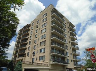 1 Wall St APT 8C, Fort Lee, NJ 07024