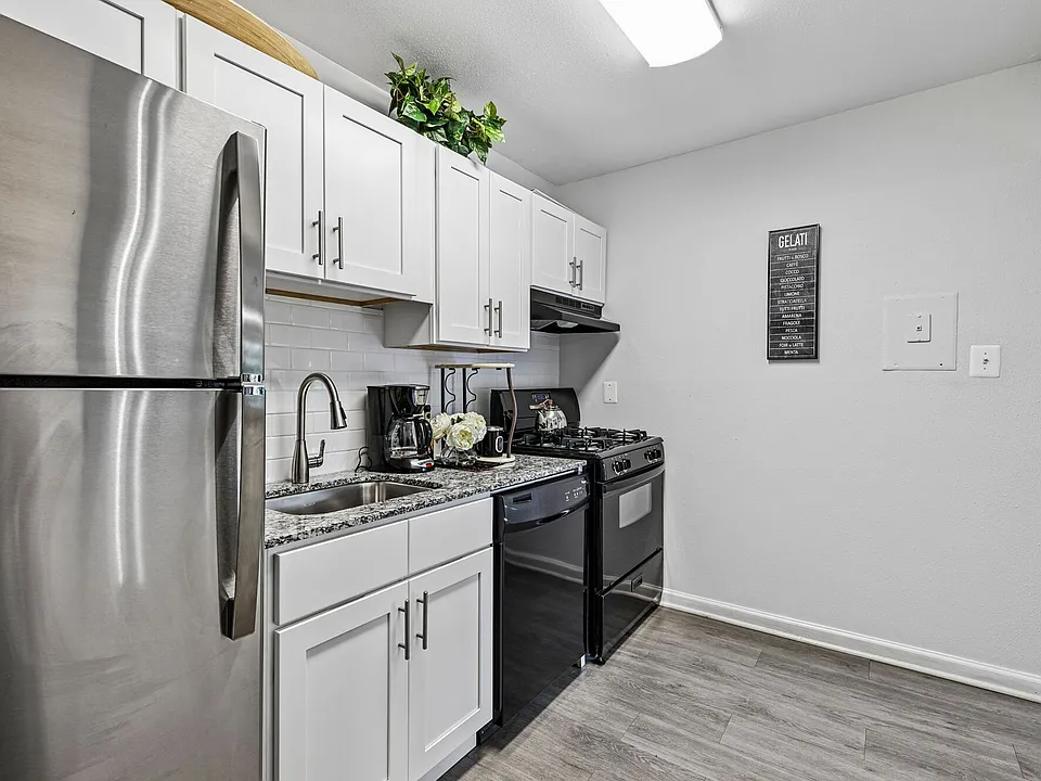 North Hills Apartments