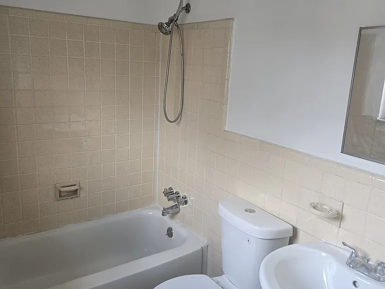 15142 Tireman Ave #7 — Photo 11