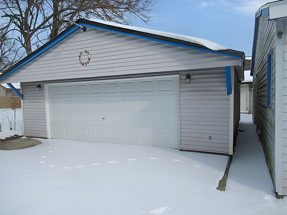 4th image of 307 North St