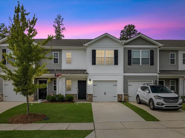 38 March Creek Dr, Fuquay Varina, NC 27526